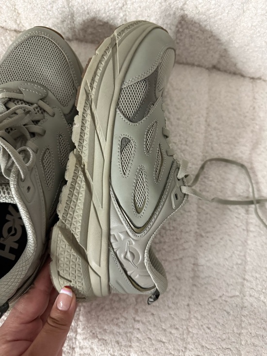 Hoka One One - Picture 7 of 9